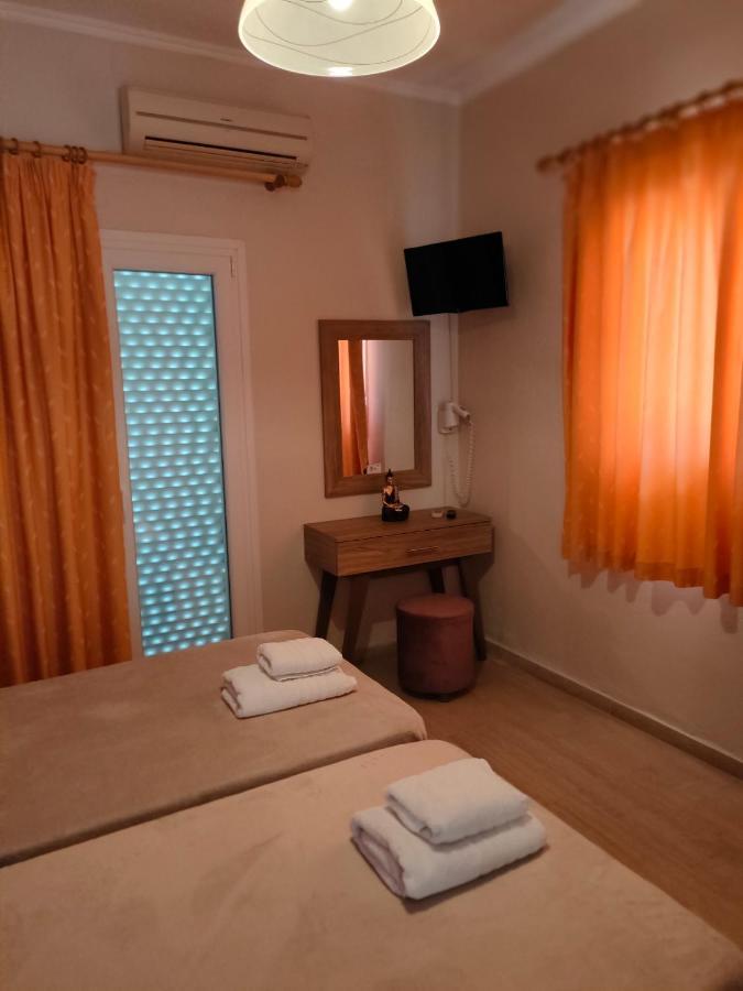 Dionisos Apts By Estia 3*