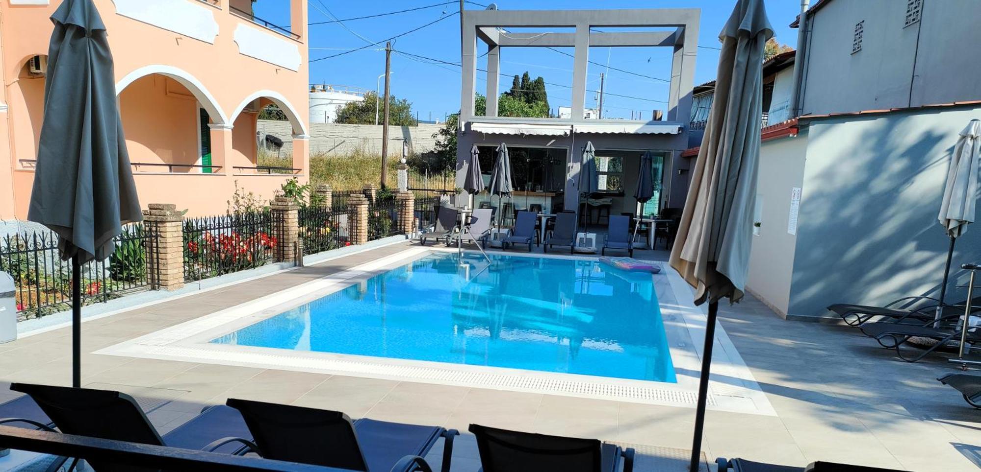 Dionisos Apts By Estia 3*